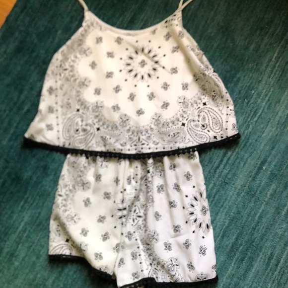 Romper - Picture 1 of 1